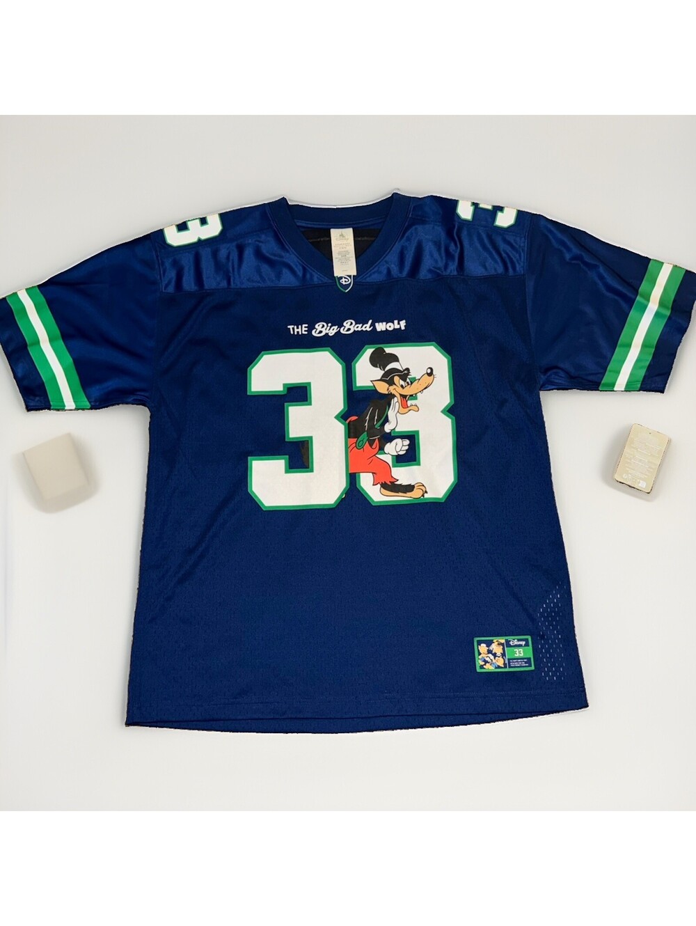 NEW! 2026 Disneyland Big Bad Goofy & 3 Lil Pigs Football Jersey MEDIUM